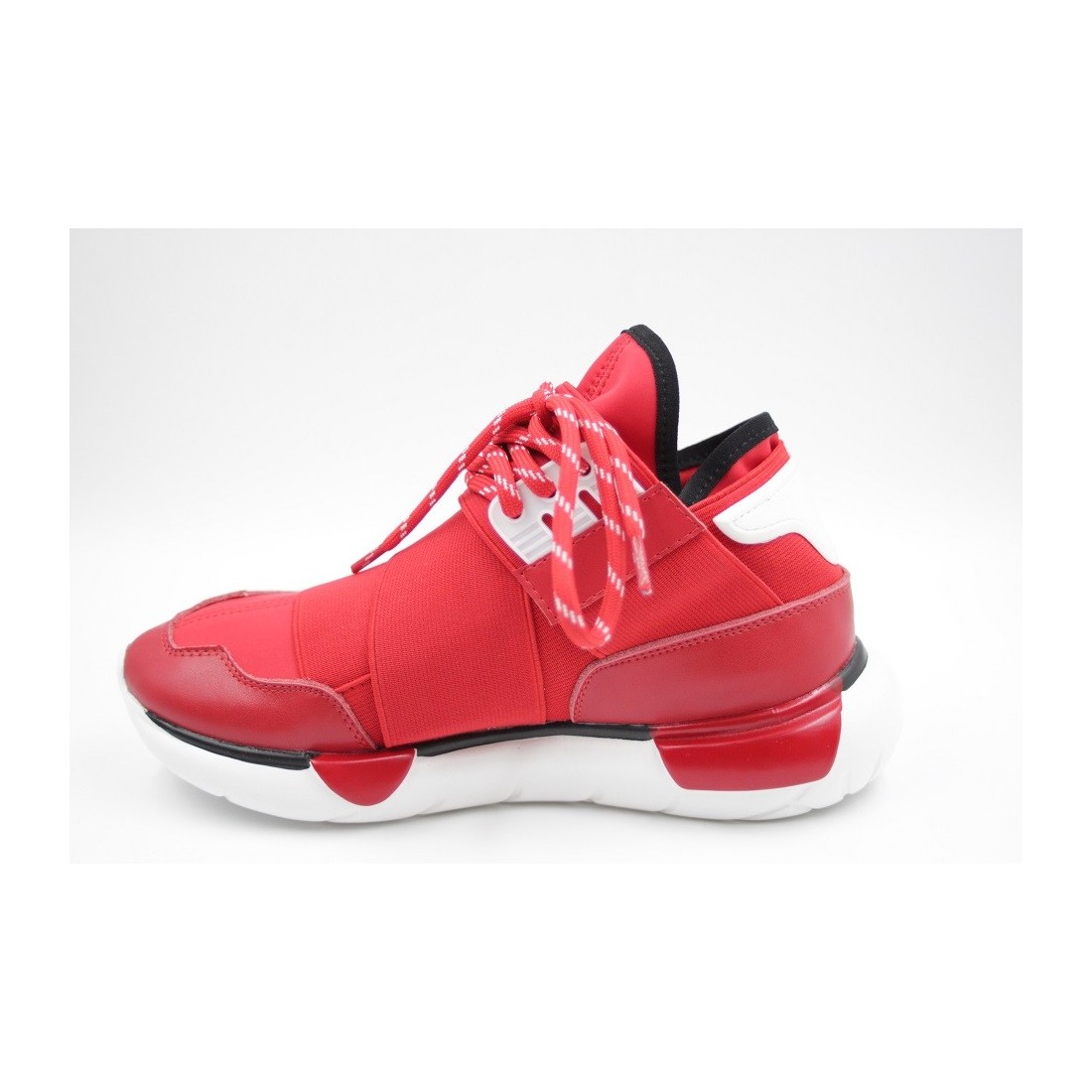 Sneakers fashion red mania
